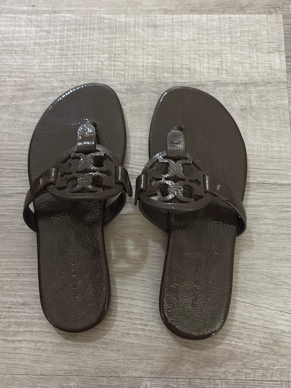 Tory Burch Brown Patent Logo Thong Sandals